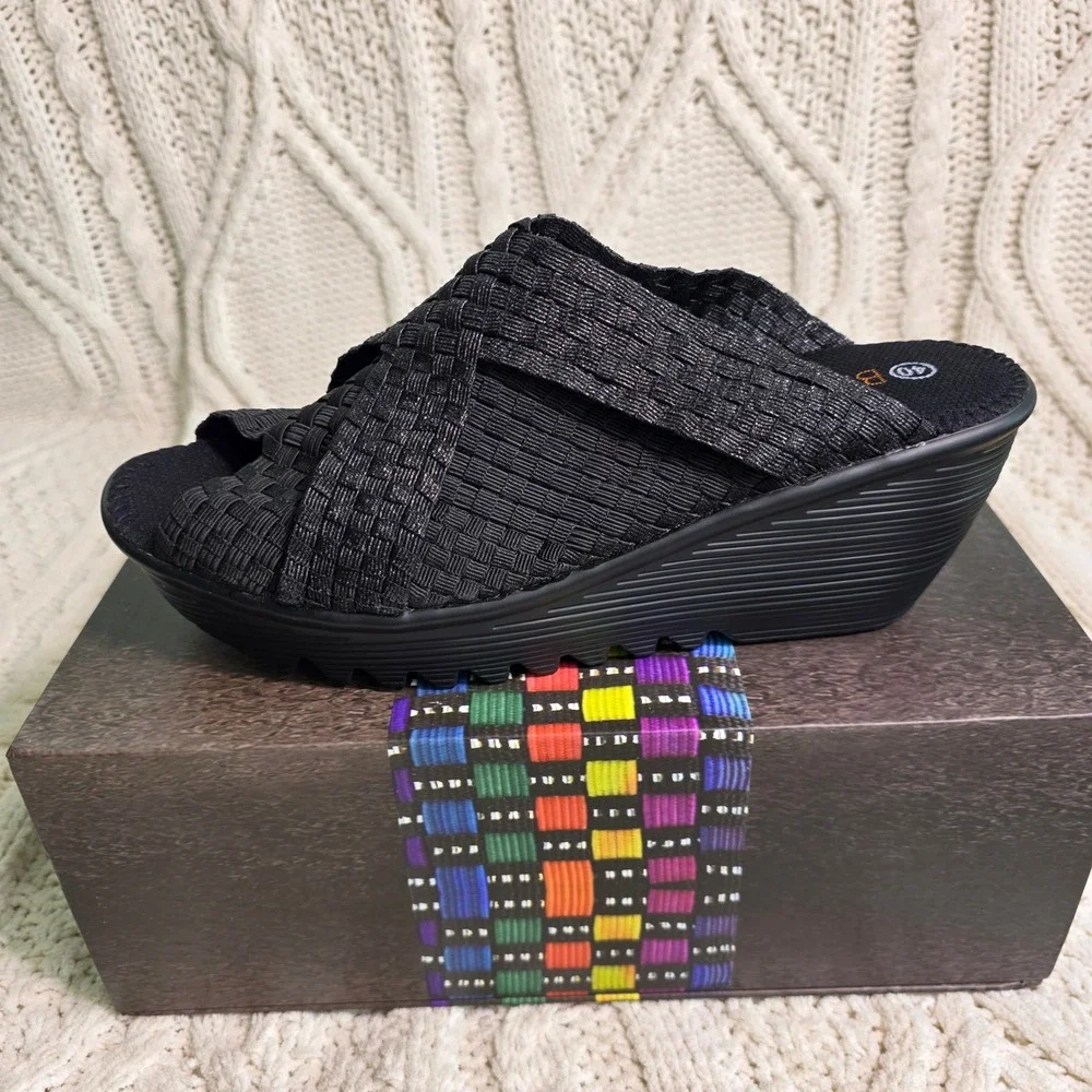 Bernie Mev Bernadette Black Metallic Woven Wedge Slides Sandals Womens 40 9 NEW